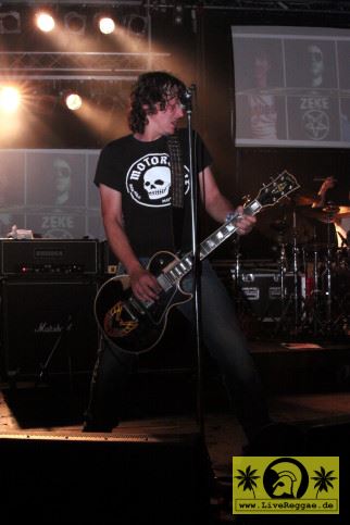 Peter Pan Speed Rock (NL) 5. Mighty Sounds Festival - Orange Stage - Olsi bei Tabor, CZ - 17. Juli 2009 (11).JPG